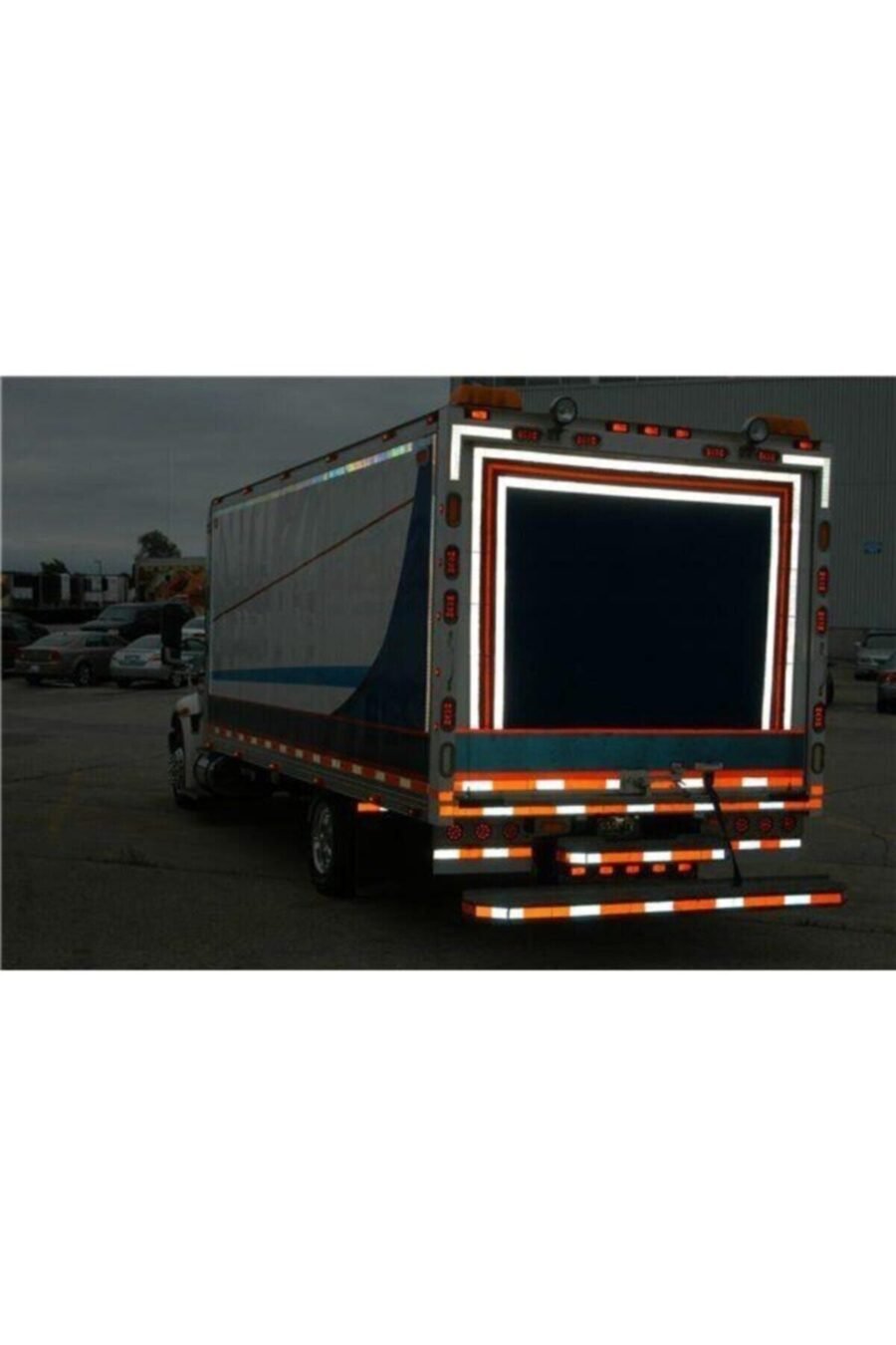 E-belgeli Kırmızı Şerit Reflektör (2 Metre)