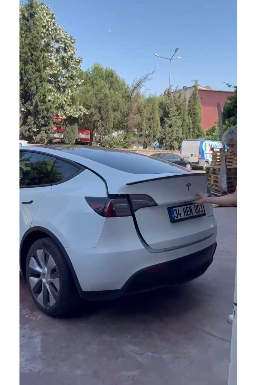 30 Litre Çift Kapaklı Oto Buzdolabı (tesla Model)