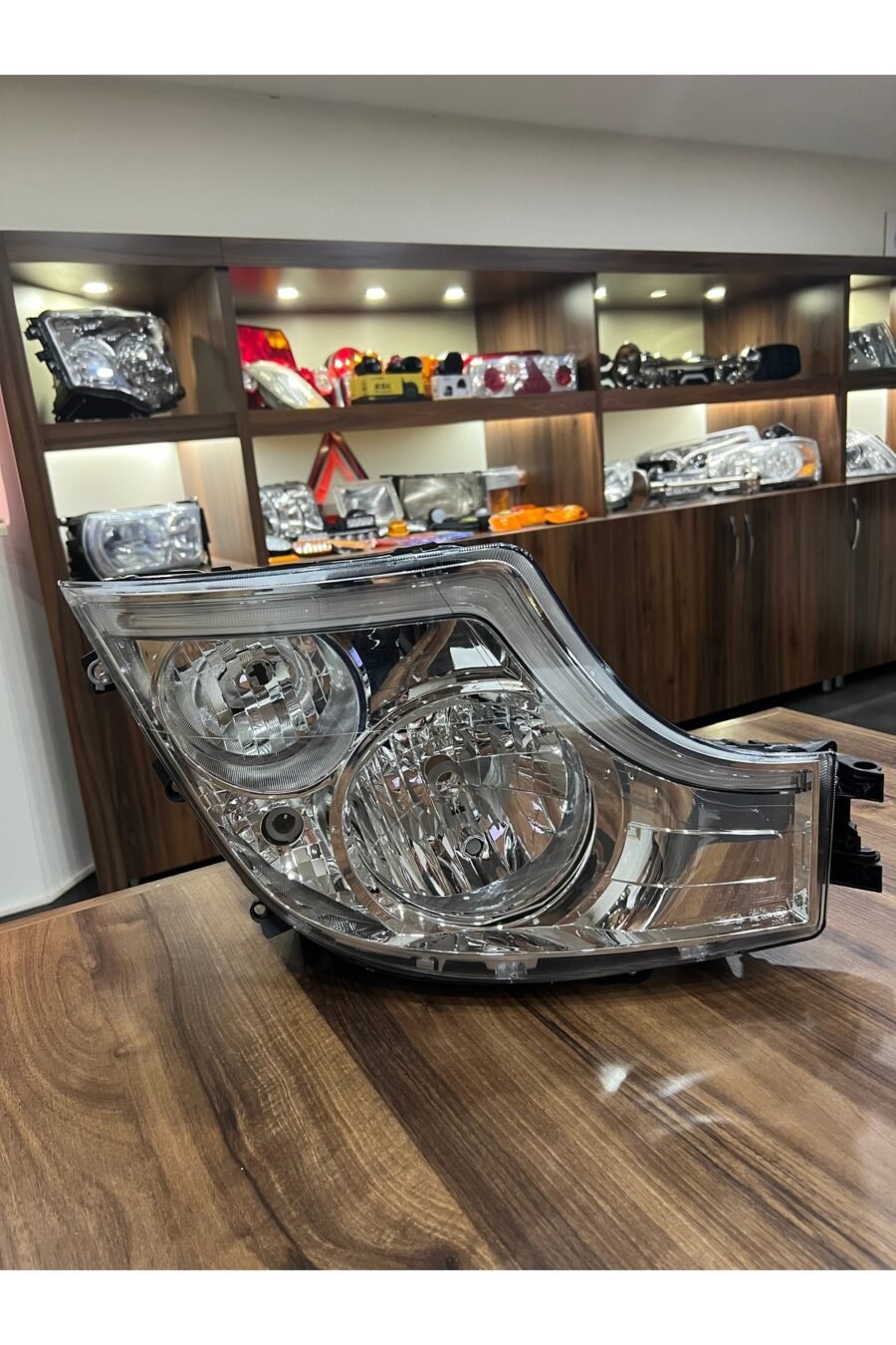 Mercedes Actros Mp Iv - Euro 6 Far Krom Çerçeveli Sağ Manuel - Led Drl Sağ,sol